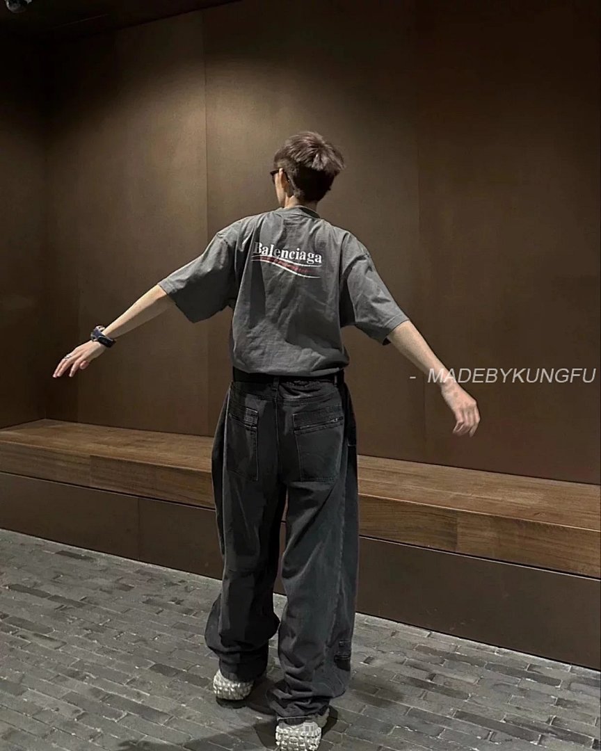【A+ Item ID 8291 Balenciag-2022Fw (Wave Cola Short Sleeve Dark Brown Damaged Proce) - Image 7