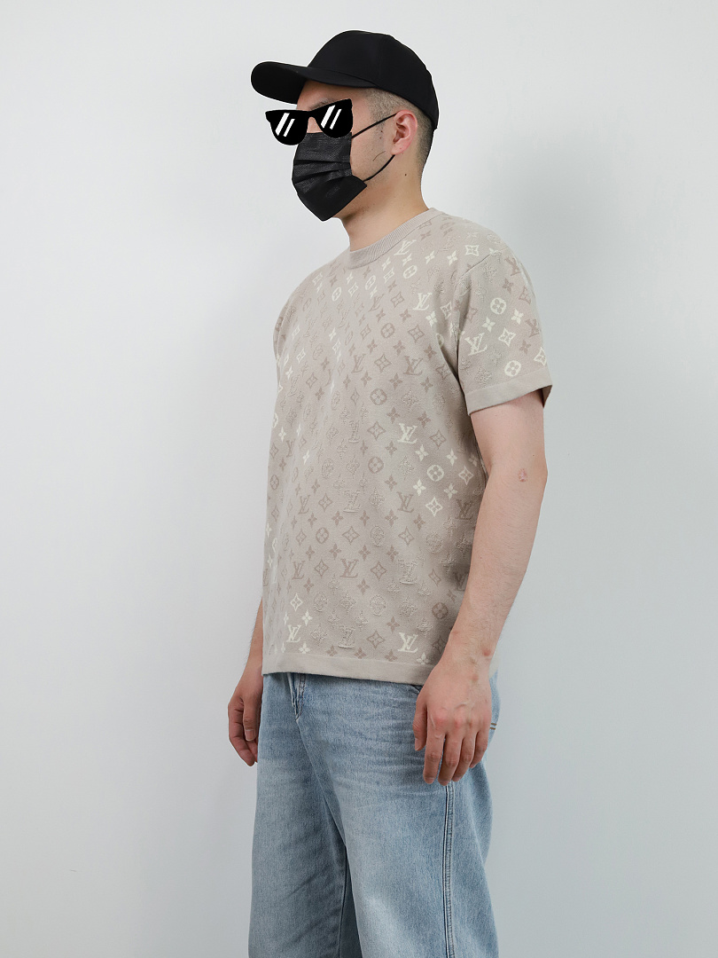 Other 1V Monogram Gradient Knitting Tee - Image 7