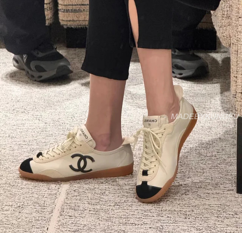 【A+ 【A+ Item ID 9084 CHANE1 Embossed Calf Leather Suede Effect Round Toe Lace Up Low Cut Life And Leisu, photo 1