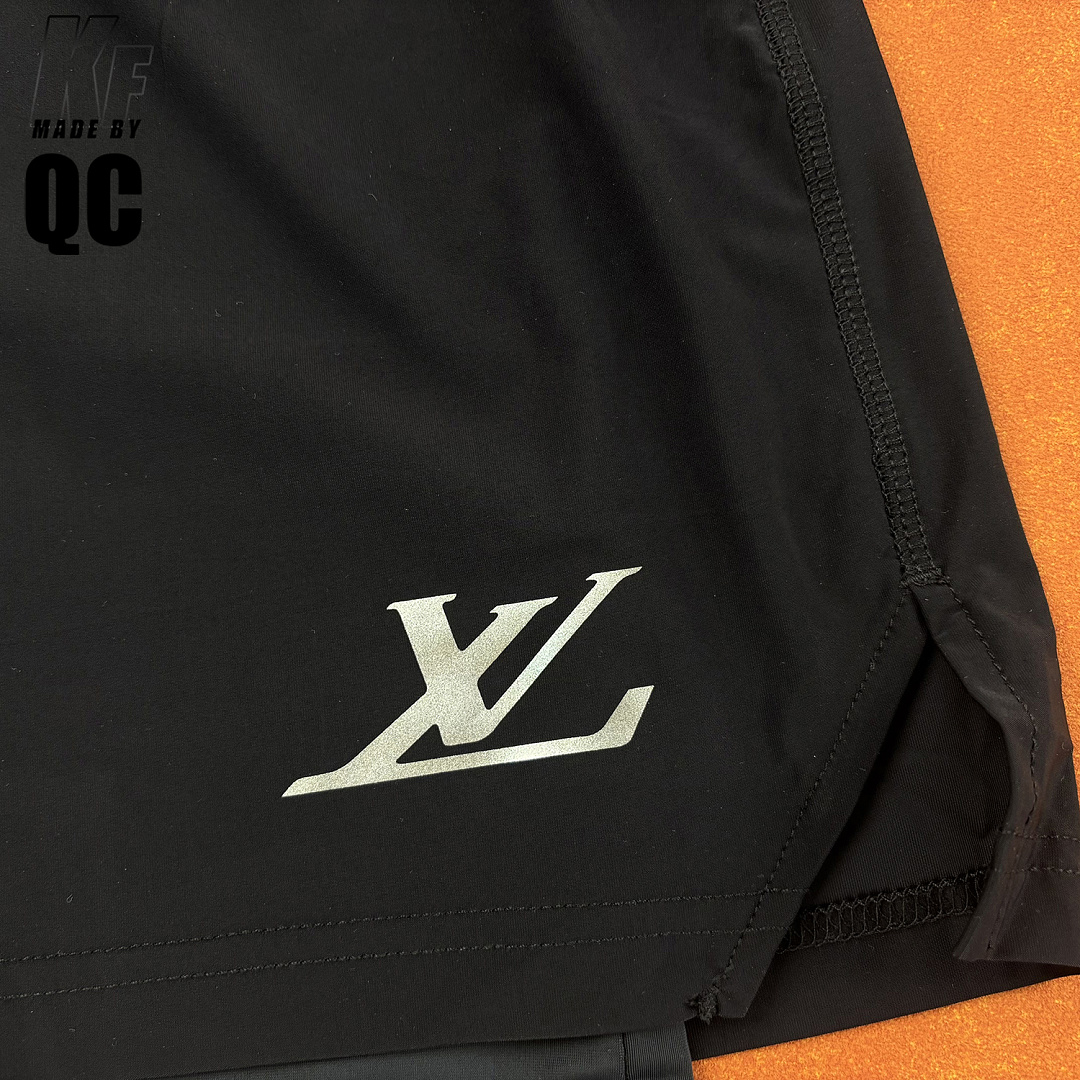 Christian Louboutin 1V Quick-Dry Tech With Linine Shorts - Image 26