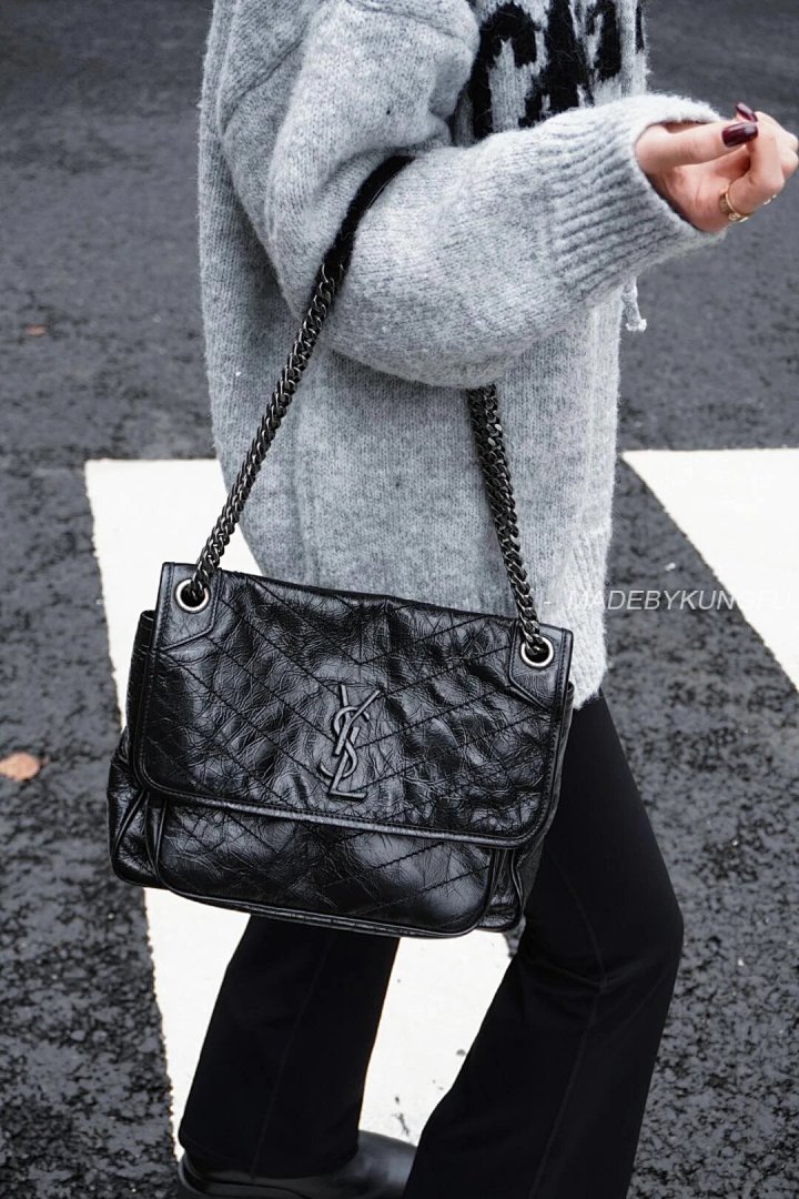 【A+ Item ID 8515 Yevs-SL-YS1- Classic -NIKI- Flip Chain Bag (Silver Black Label) - Image 44