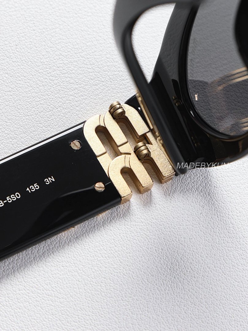 【A+ Item ID 8412 M1U-Miu- Miu -2022Ss- Classic (Cat Eye Sunglasses Flat Frame Su) - Image 10