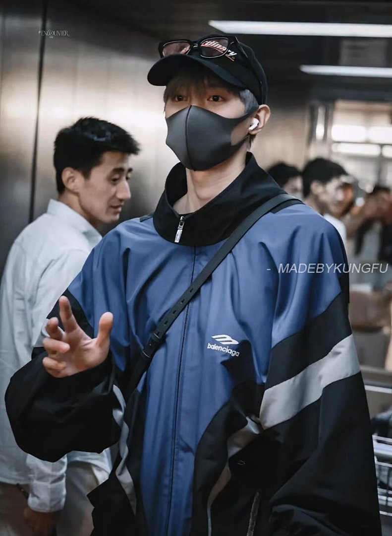 【A+ Item ID 8014 Balenc1@Ga- Paris-2024SS (Tri Color Spliced Windbreaker Coat OVisiz) - Image 32
