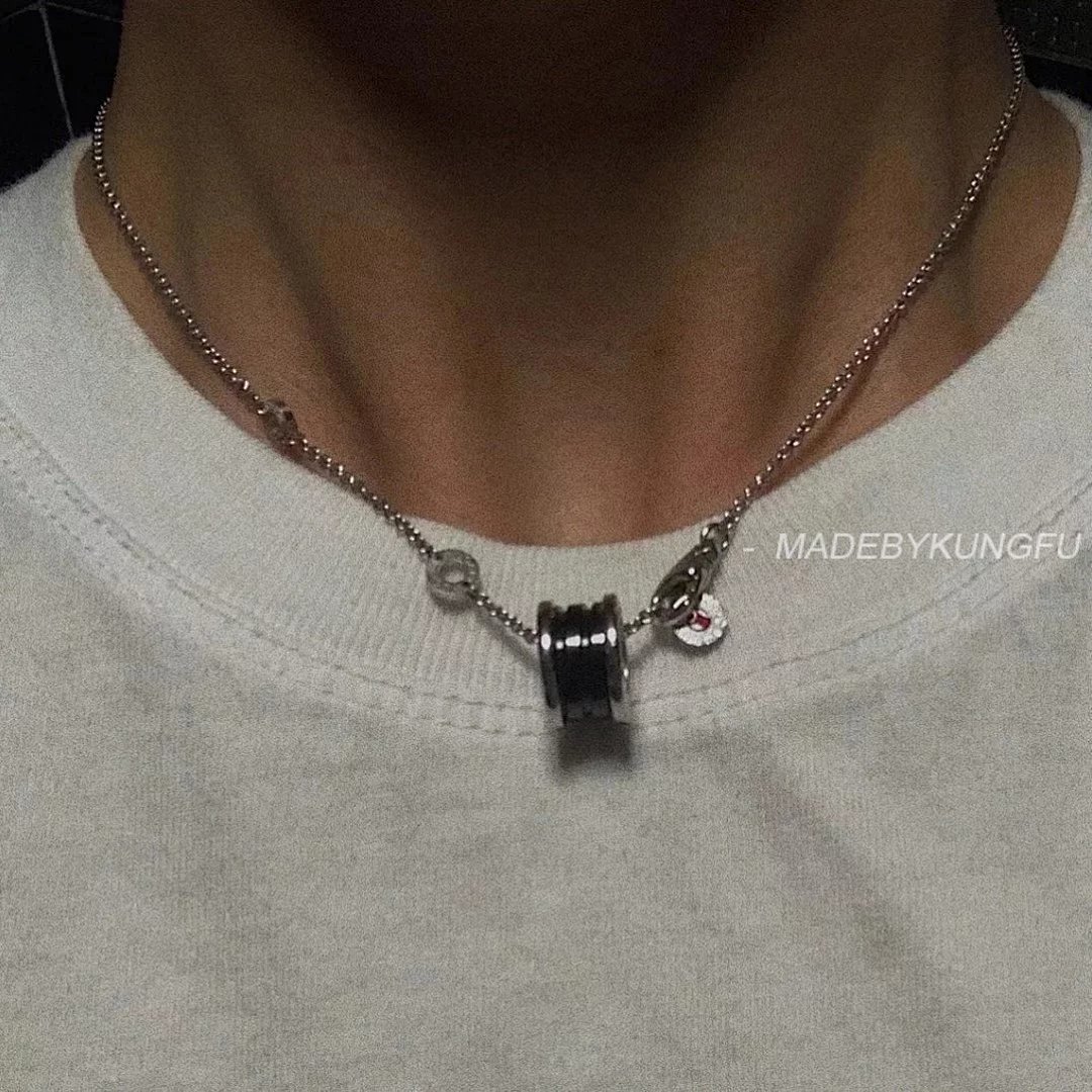 【A+ Item ID 8372 Baoge -BGR- Takaraya (Charity Little Red Man Black Ceramic Pendant) - Image 33