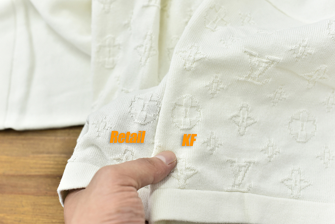 Other 1V Knit Sleeve Jacquard Tee - Image 18
