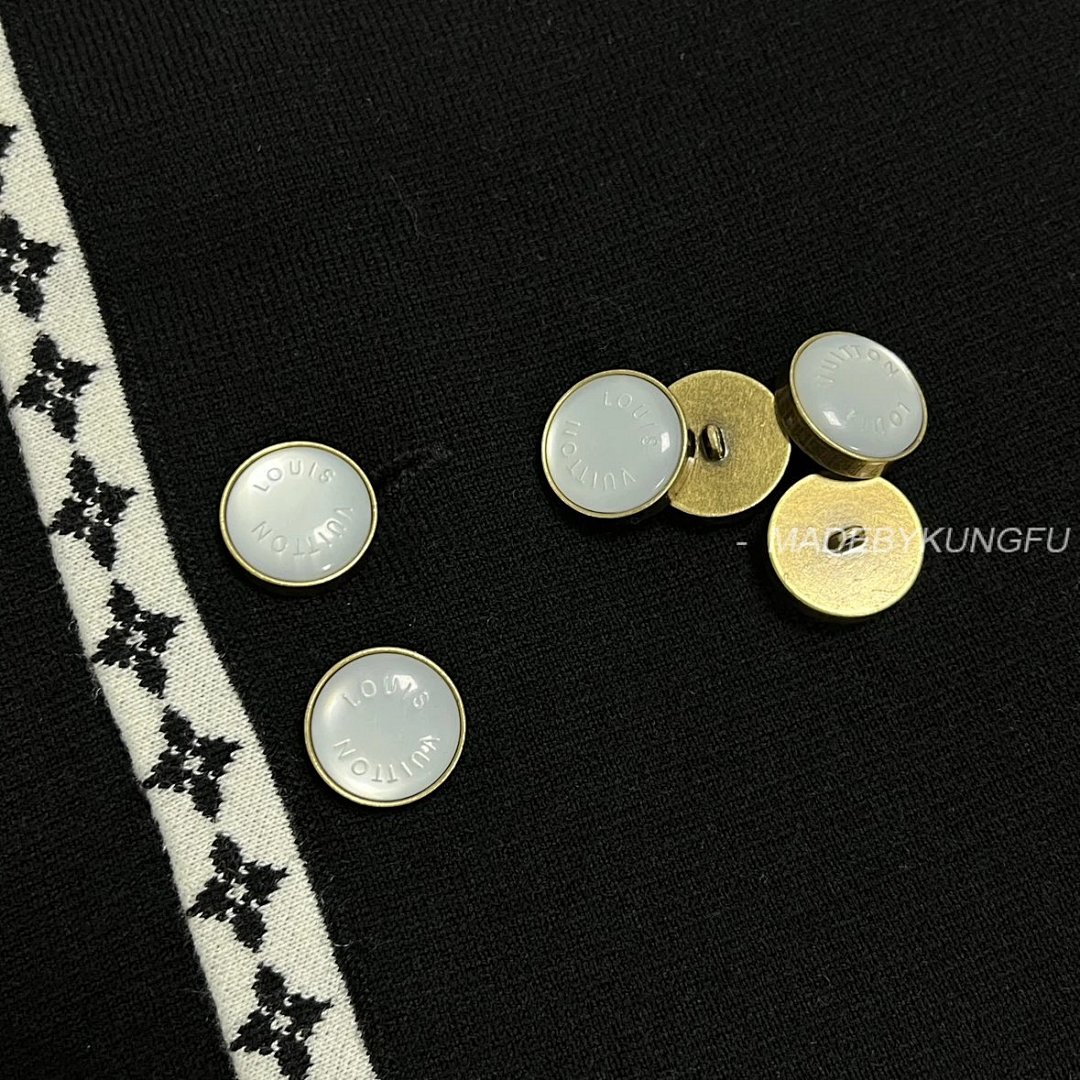 【A+ Item ID 8060 SS25 Spring Men's Collection _Exclusive Button_ _Refined Wool_ Knitted - Image 38