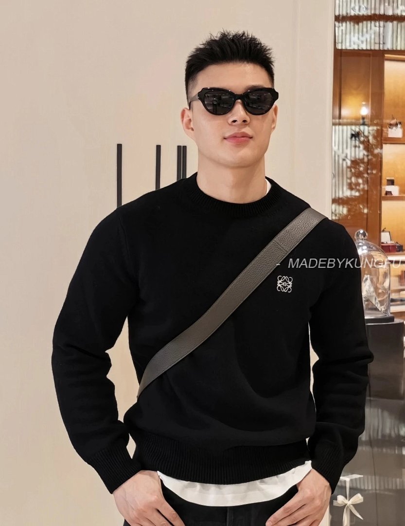 【A+ Item ID 8083 L0EWE Luo Yiwei “100% Superfine Merino Wool ”FW23Logo Embroidered Roun - Image 28
