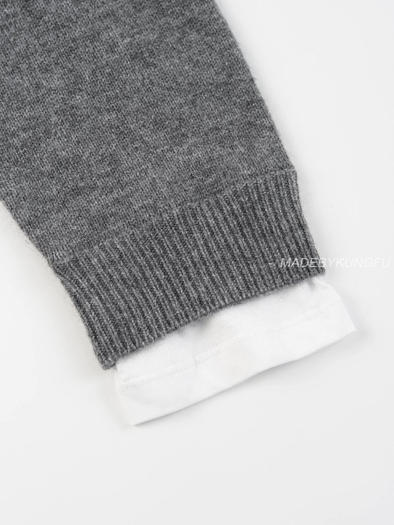 【A+ Item ID 8264 M1UM1U Miu FW25 Contrasting _Cashmere Mixed Yarn_ V-Neck Knitted S - Image 8