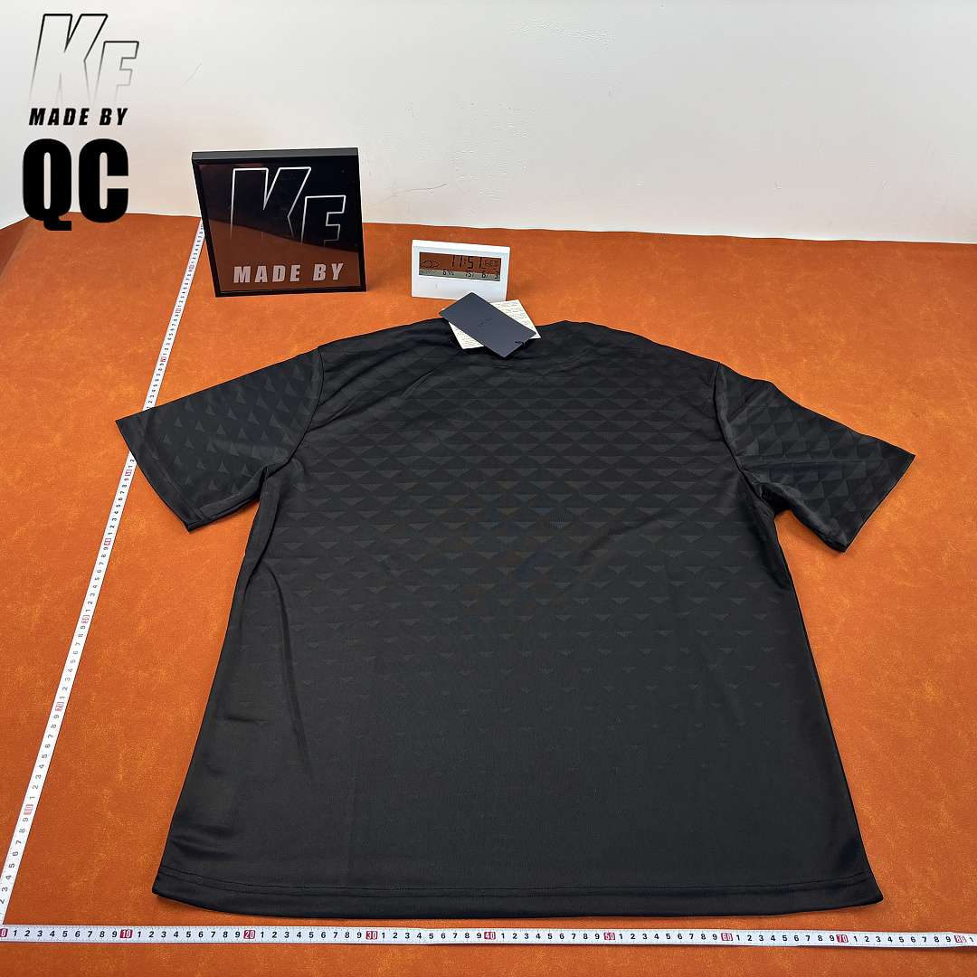 Other Pra Triangle Dark Pattern Tee - Image 23