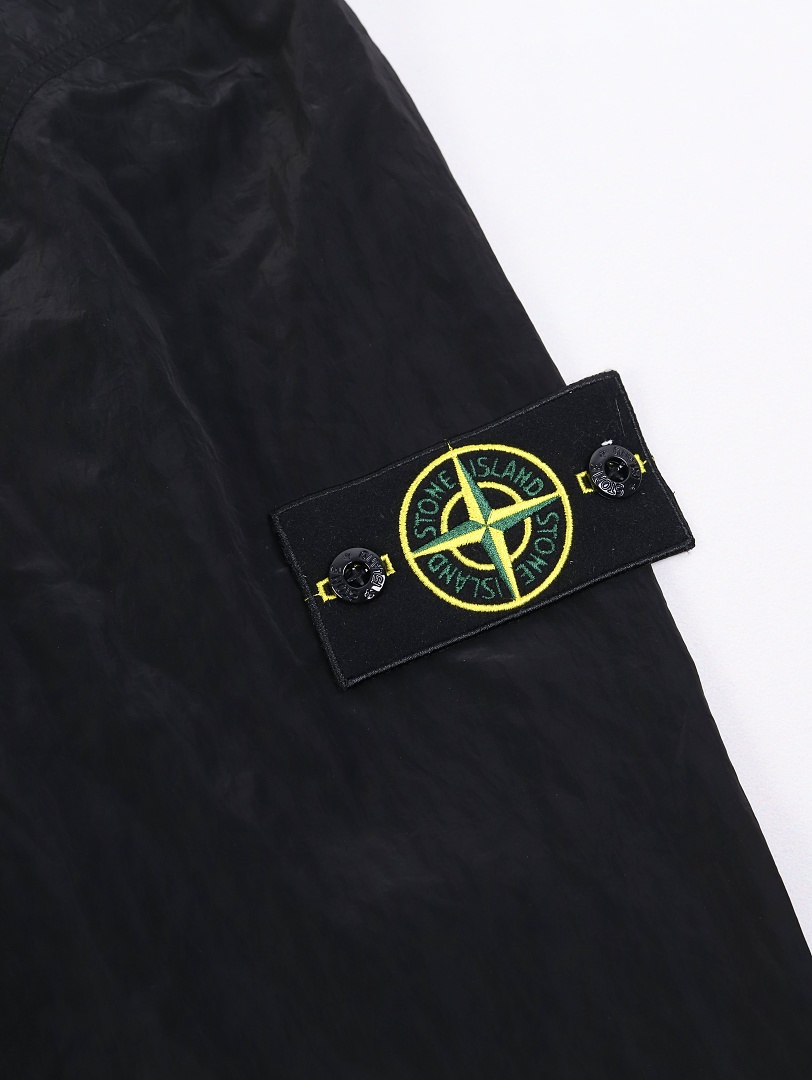 Christian Louboutin SI Metal Nylon Sunscreen Jacket - Image 17
