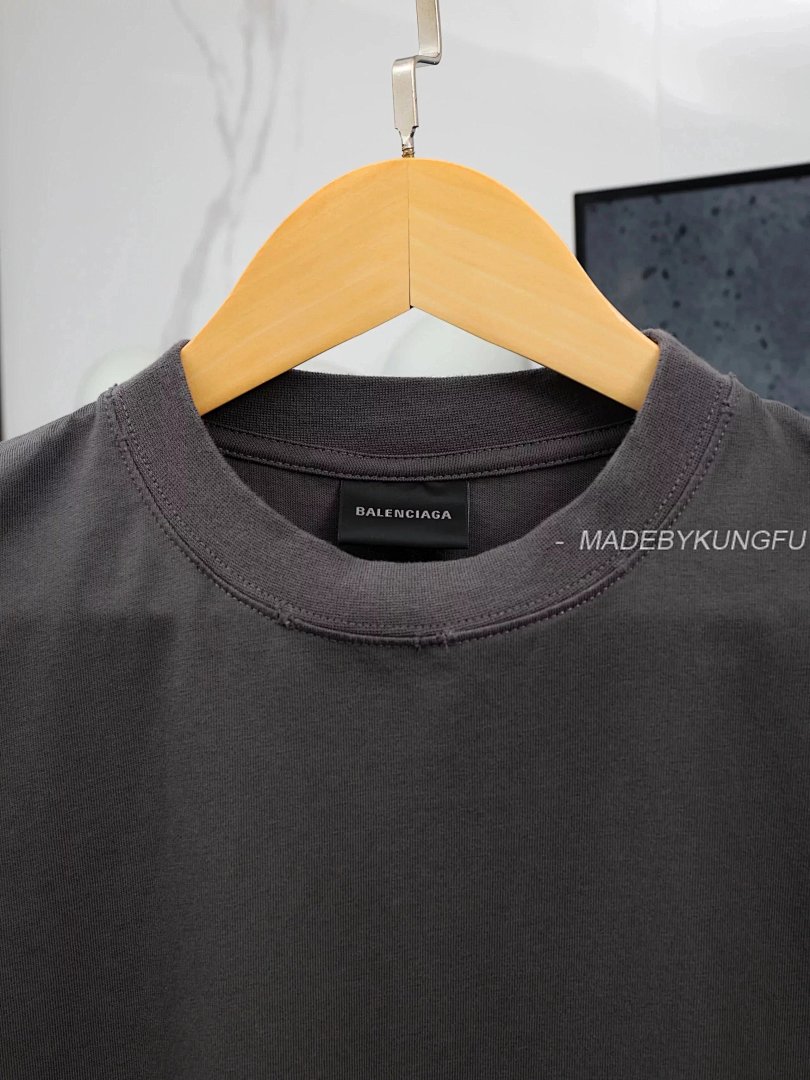 【A+ Item ID 8291 Balenciag-2022Fw (Wave Cola Short Sleeve Dark Brown Damaged Proce) - Image 17