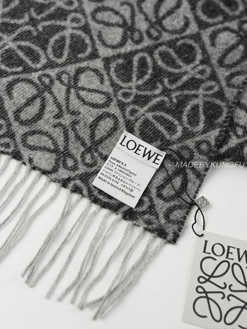 【A+ Item ID 8528 L0EWE- Corner Anagram Tufted Embroidered Relief “90% Wool Blend ” Men' - Image 5
