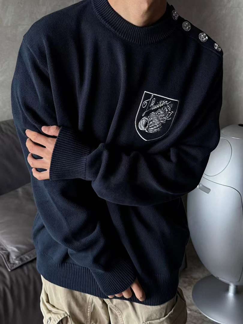 Louis Vuitton 1V Embroidered Knit Crew Neck Sweater - Image 19