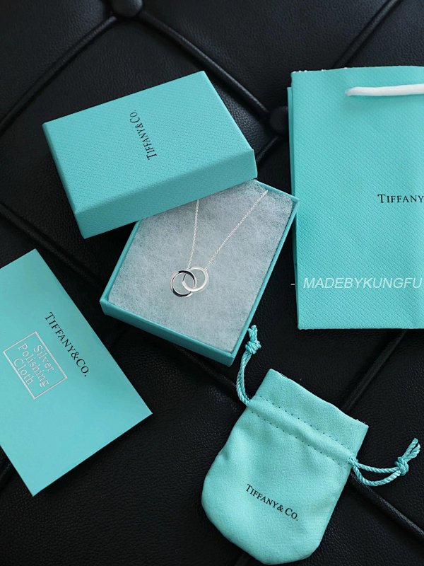【A+ Item ID 8383 T1Ffany- Tiffany -1837 Classic Double Hoop Necklace (Ring Lariat Ster), photo 1