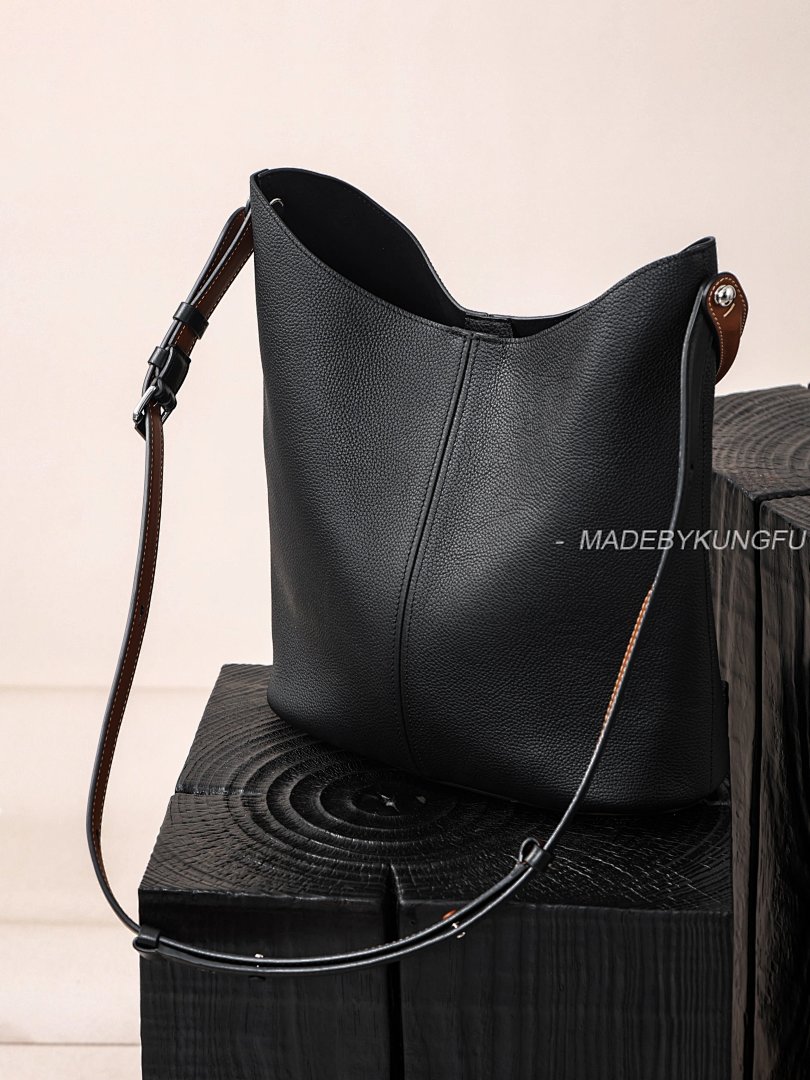 【A+ Item ID 8498 Maison-Mag1Ela Magira Press Age Contrasting Shoulder Straps Black Brow - Image 20