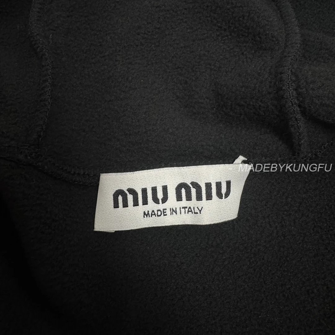 【A+ Item ID 8043 Miu FW25 Chinese Valentine's Day Cotton Logo Hooded Fleece Zipper - Image 33