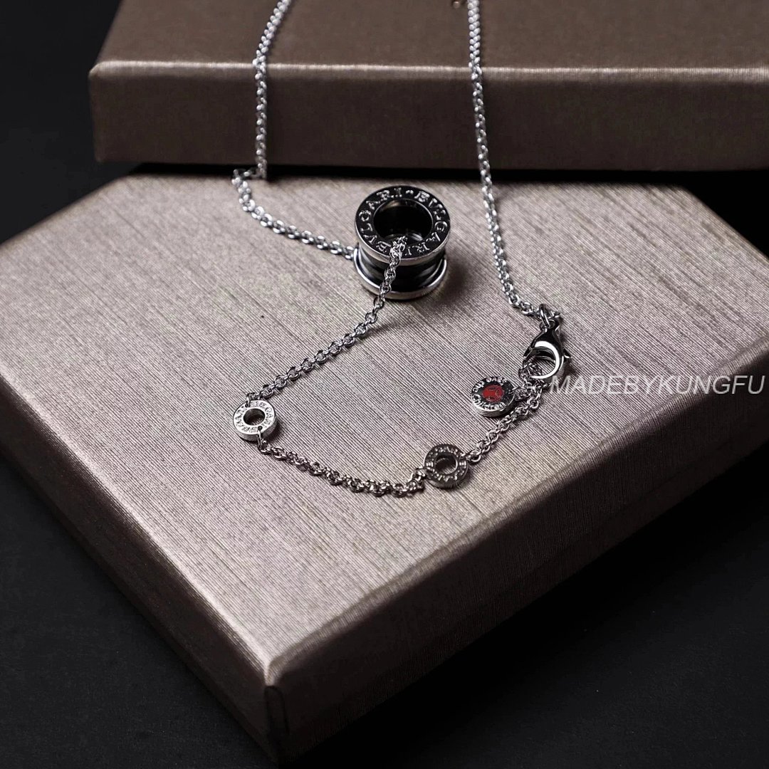 【A+ Item ID 8372 Baoge -BGR- Takaraya (Charity Little Red Man Black Ceramic Pendant) - Image 29
