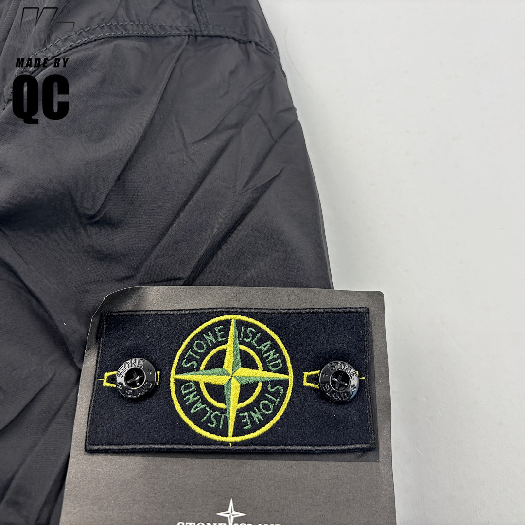 Christian Louboutin SI PrimaLoft-TC Heavy Cotton Windbreaker - Image 21