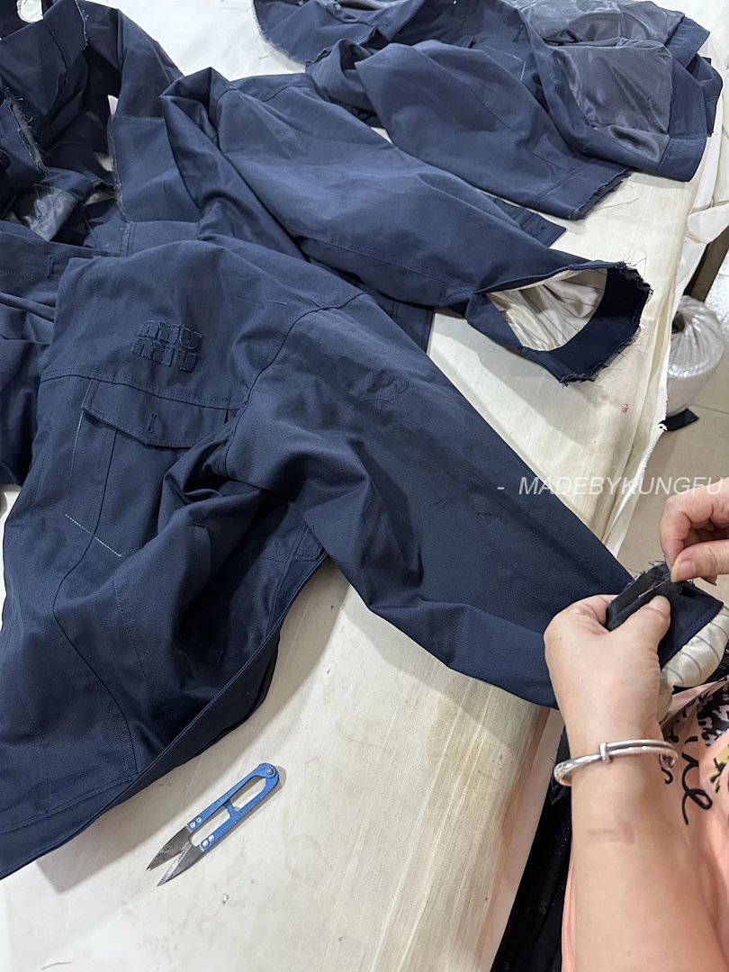 【A+ Item ID 8046 MiuM1U-Miu-2024-Ss-Workwear Pocket Design (Retro Style Lapel Breasted) - Image 42