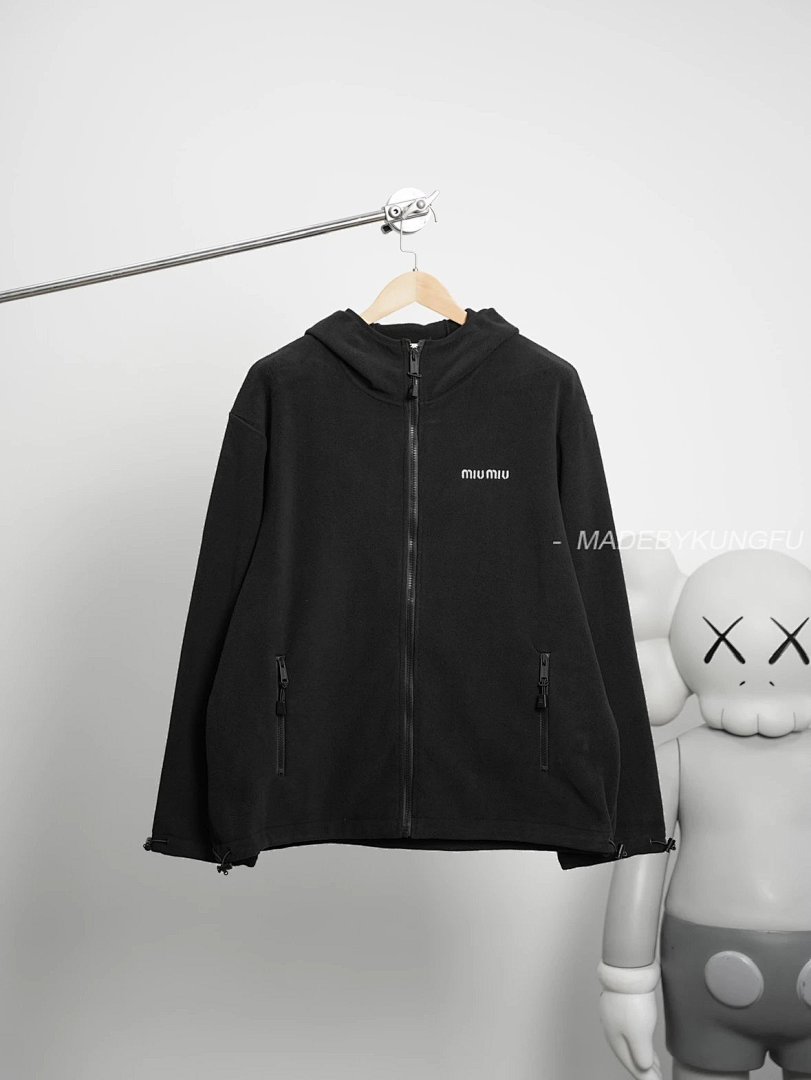 【A+ Item ID 8043 Miu FW25 Chinese Valentine's Day Cotton Logo Hooded Fleece Zipper - Image 15