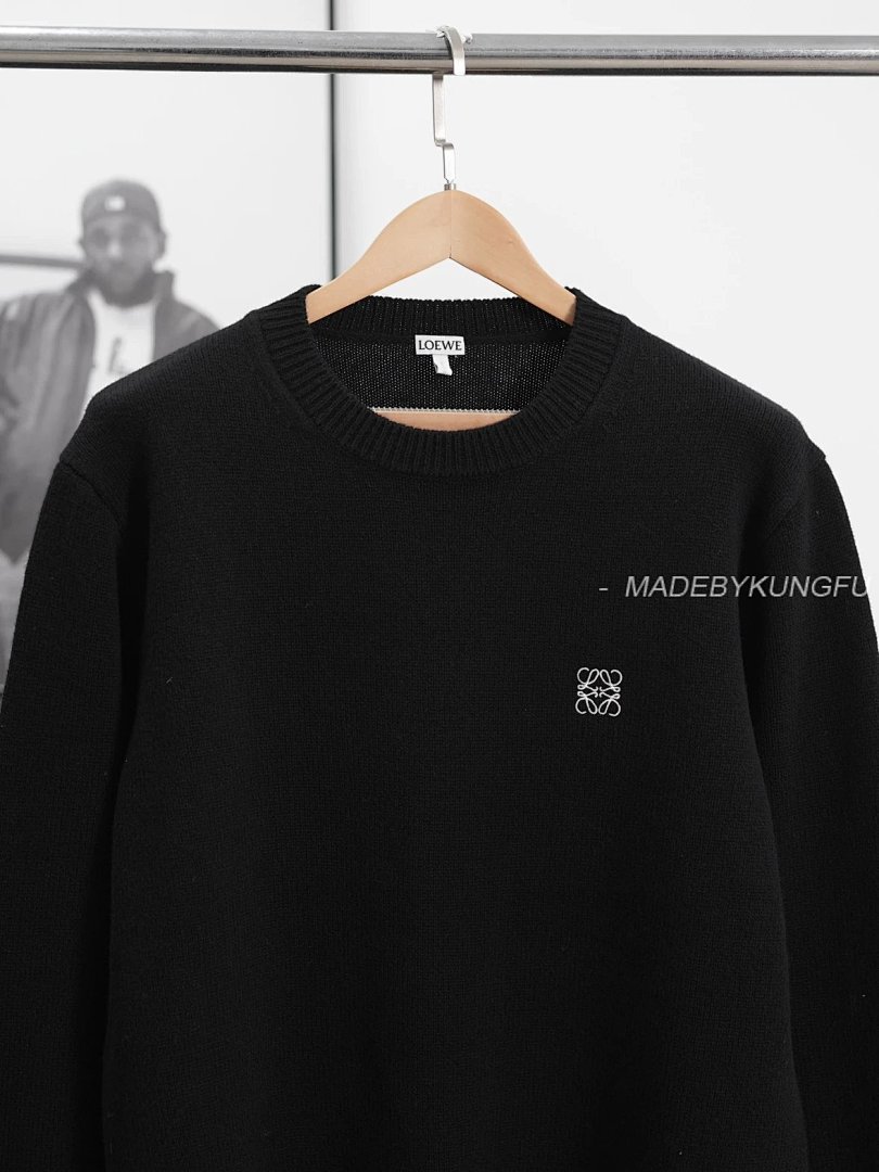 【A+ Item ID 8083 L0EWE Luo Yiwei “100% Superfine Merino Wool ”FW23Logo Embroidered Roun - Image 16