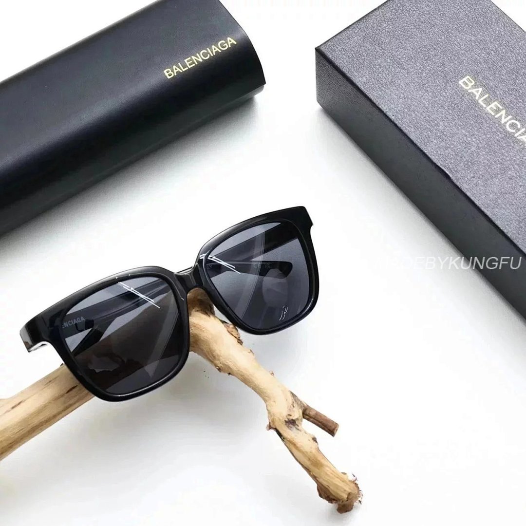 【A+ Item ID 8404 BLCG Sunglasses -2023 New Style (Lightweight Futuristic), photo 1