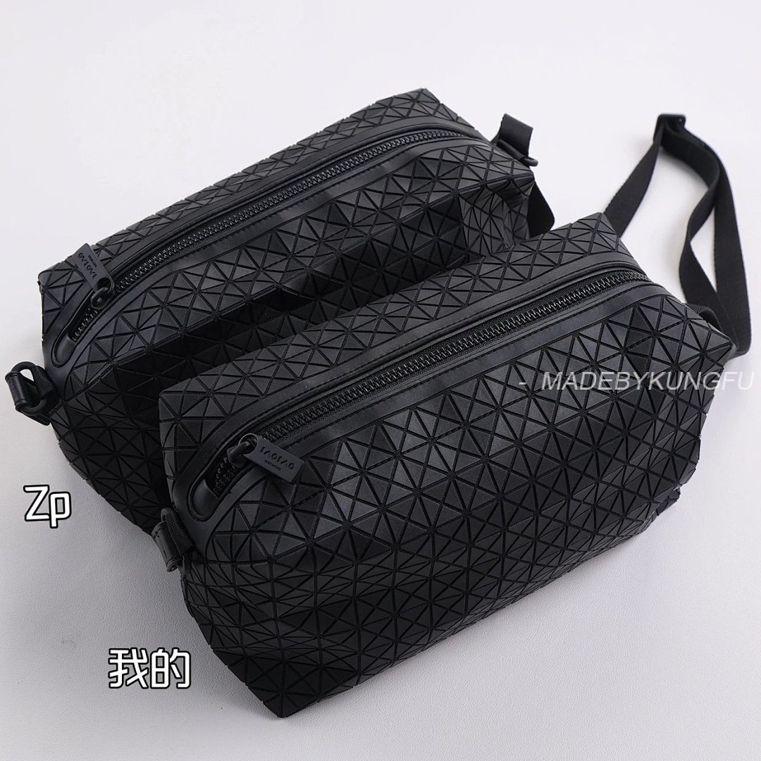 【A+ Item ID 8490 Issey-M1Yaki- Issey Miyake -Kuro-Saddle-PVC Diamond Camera Bag (Matte) - Image 26
