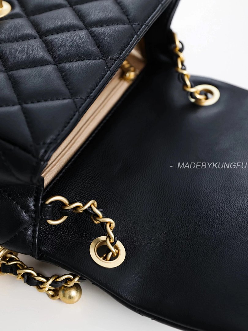 【A+ Item ID 8460 CHANEL (Classic Chain Bag Mini Golden Bead Square Fat Flip Sm) - Image 2