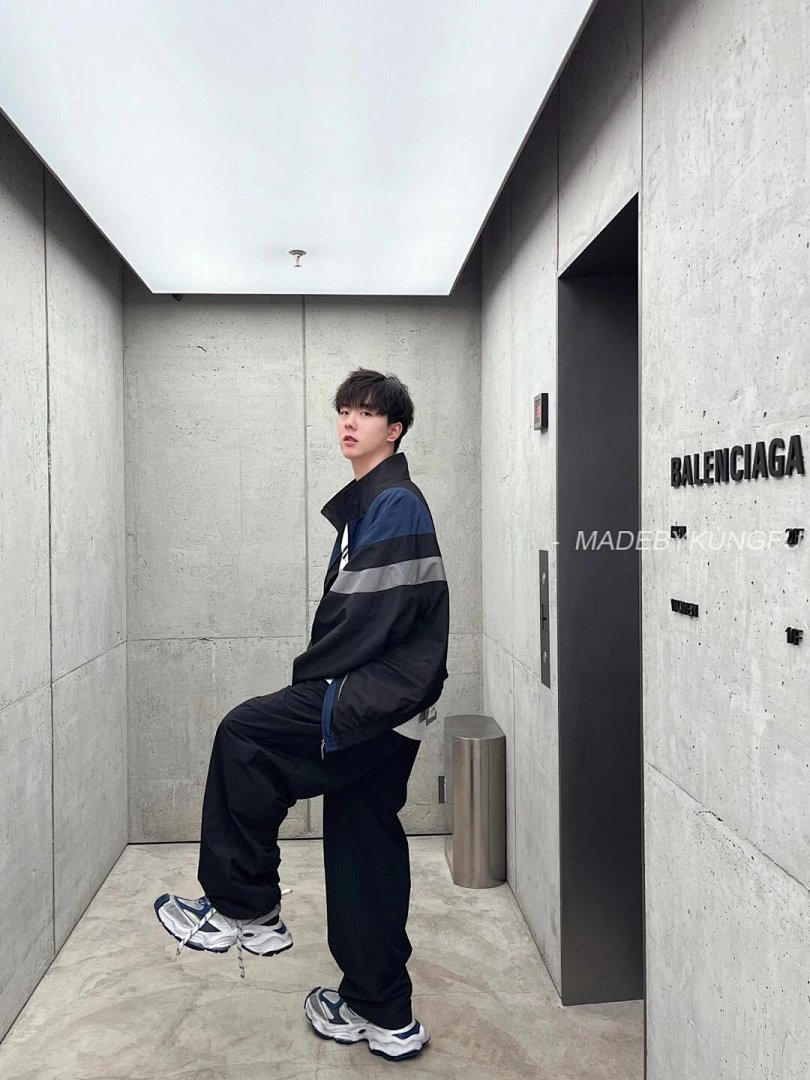 【A+ Item ID 8014 Balenc1@Ga- Paris-2024SS (Tri Color Spliced Windbreaker Coat OVisiz) - Image 25
