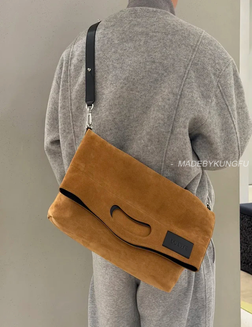 【A+ Item ID 9088 LOE Bob Special Structure Hand-Held Hollowshoulder Bag Imported Thick Suede Folda - Image 11