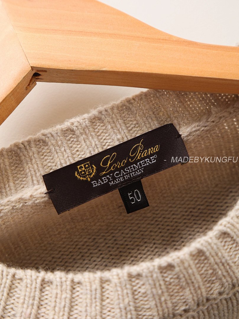 【A+ Item ID 8261 Loro-Pi@Na-LP-2024Ss- Cashmere Sweater (Warm With Si) - Image 3