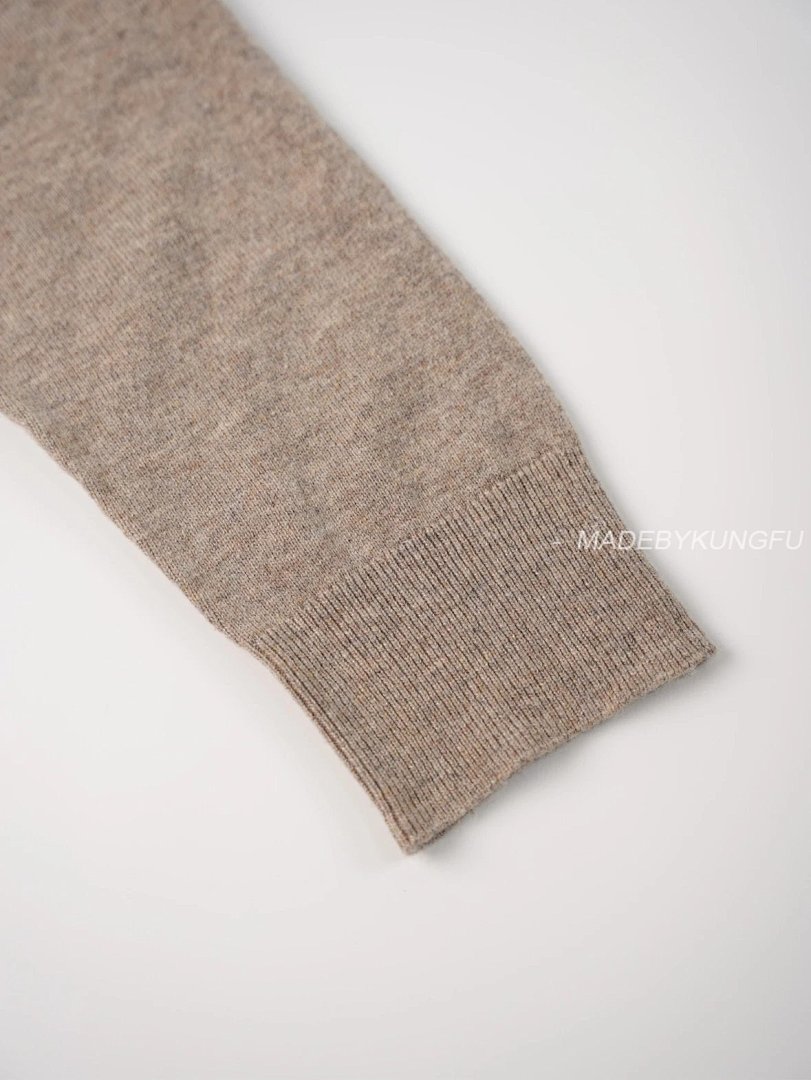 【A+ Item ID 8251 BBR Embroidered Signature Sweater Cardigan _97% Cashmere ➕ 3% Polyeste - Image 8