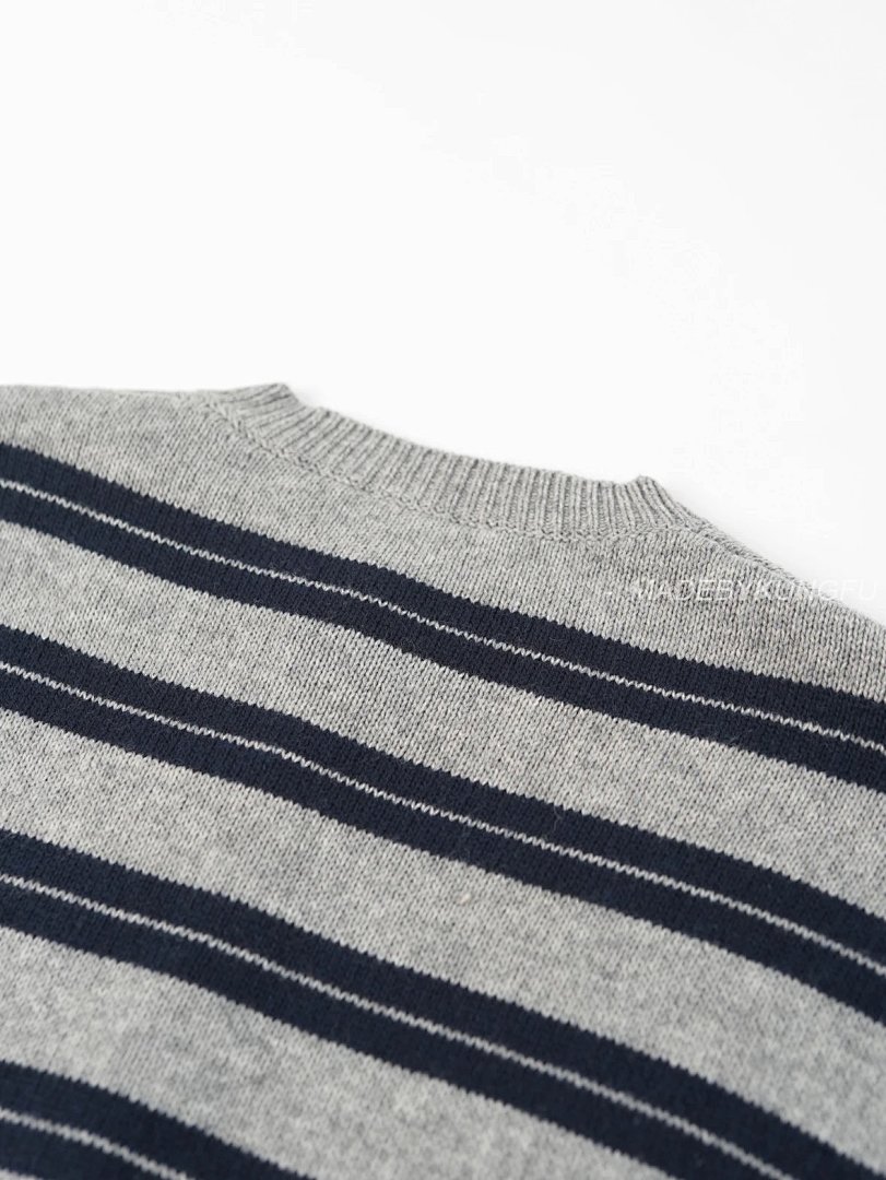 【A+ Item ID 8004 M1UM1U Miu Double-Layer Knitted Logo Patch Cardigan With _Precise - Image 6