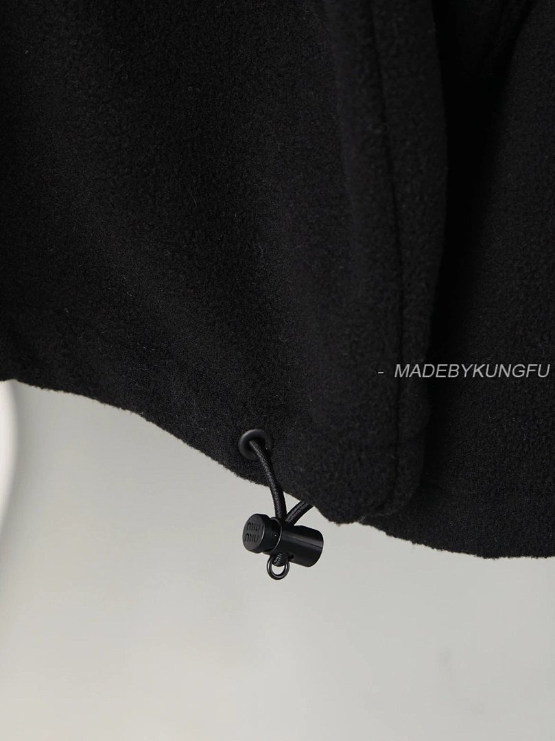 【A+ Item ID 8041 M1uMiu-2024-Ss-Fleece Zipper Jacket (Classic Small Label Embroidered) - Image 4