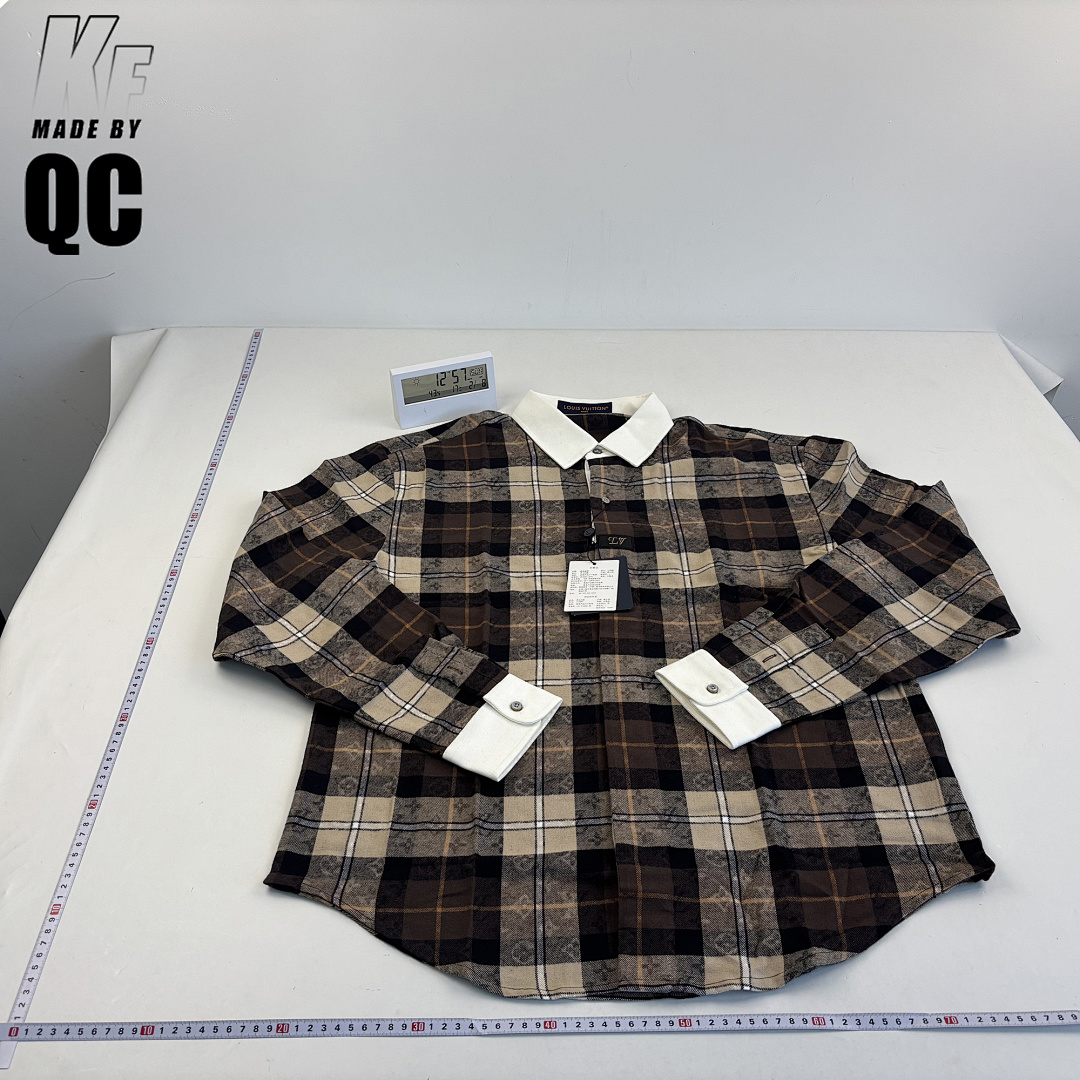 Christian Louboutin 1V Checkered Printed Polo Shirt - Image 21