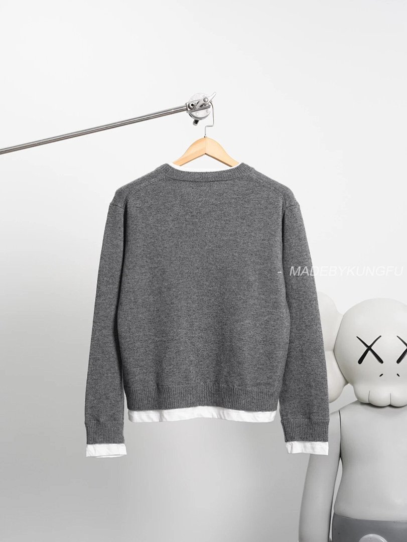 【A+ Item ID 8264 M1UM1U Miu FW25 Contrasting _Cashmere Mixed Yarn_ V-Neck Knitted S - Image 13