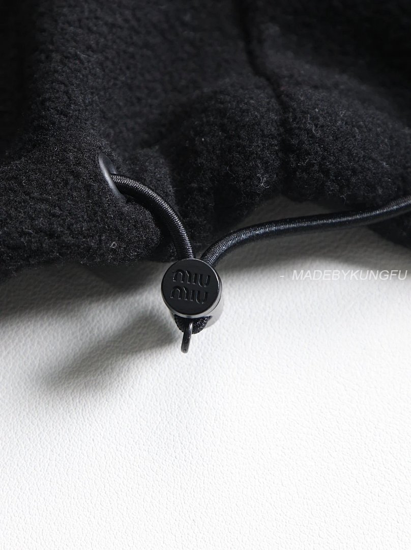 【A+ Item ID 8041 M1uMiu-2024-Ss-Fleece Zipper Jacket (Classic Small Label Embroidered) - Image 14