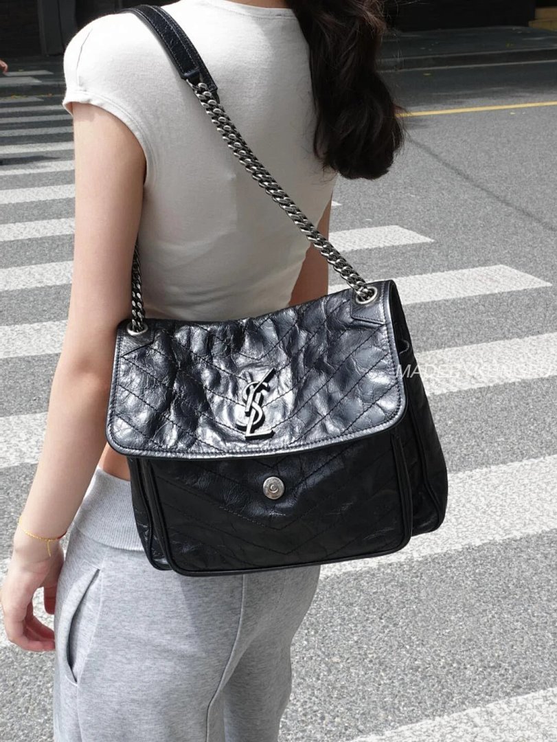 【A+ Item ID 8515 Yevs-SL-YS1- Classic -NIKI- Flip Chain Bag (Silver Black Label) - Image 46