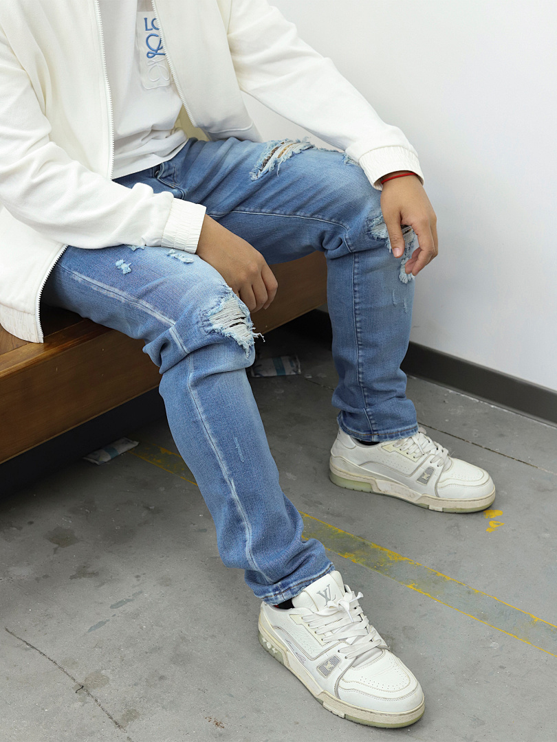Other AMIRI Jeans - Image 8