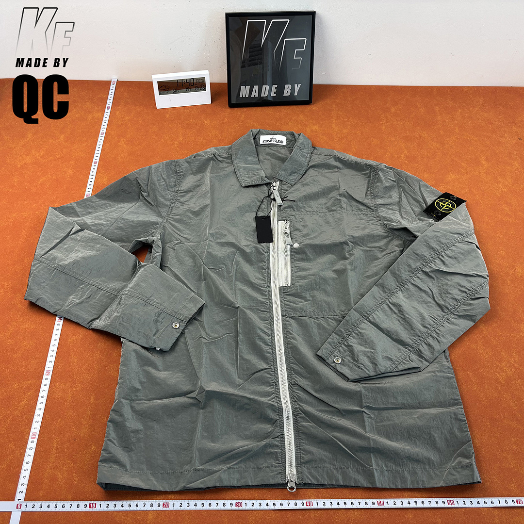 Christian Louboutin SI Metal Nylon Sunscreen Jacket - Image 43