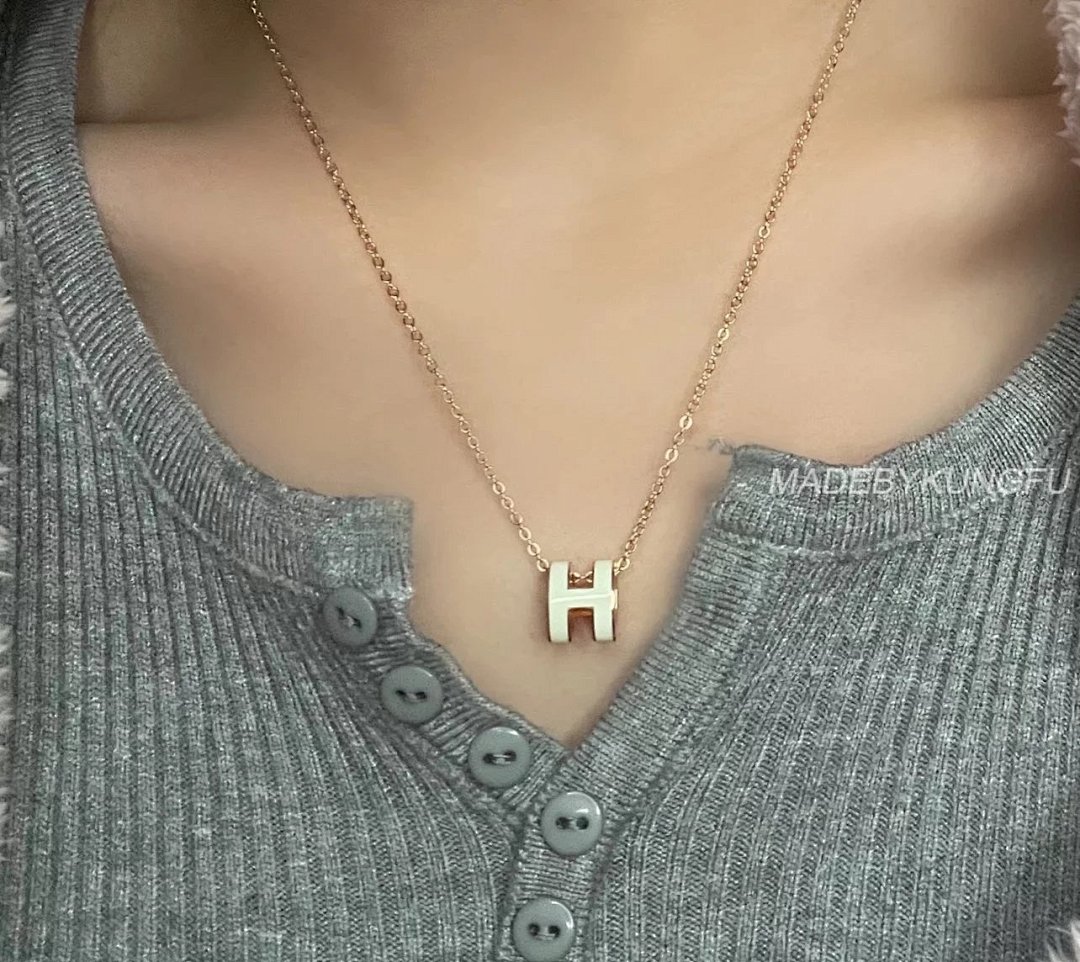 【A+ Item ID 8380 H Letter Necklace -Mini Pendant (Rose Gold Clavicle) - Image 9