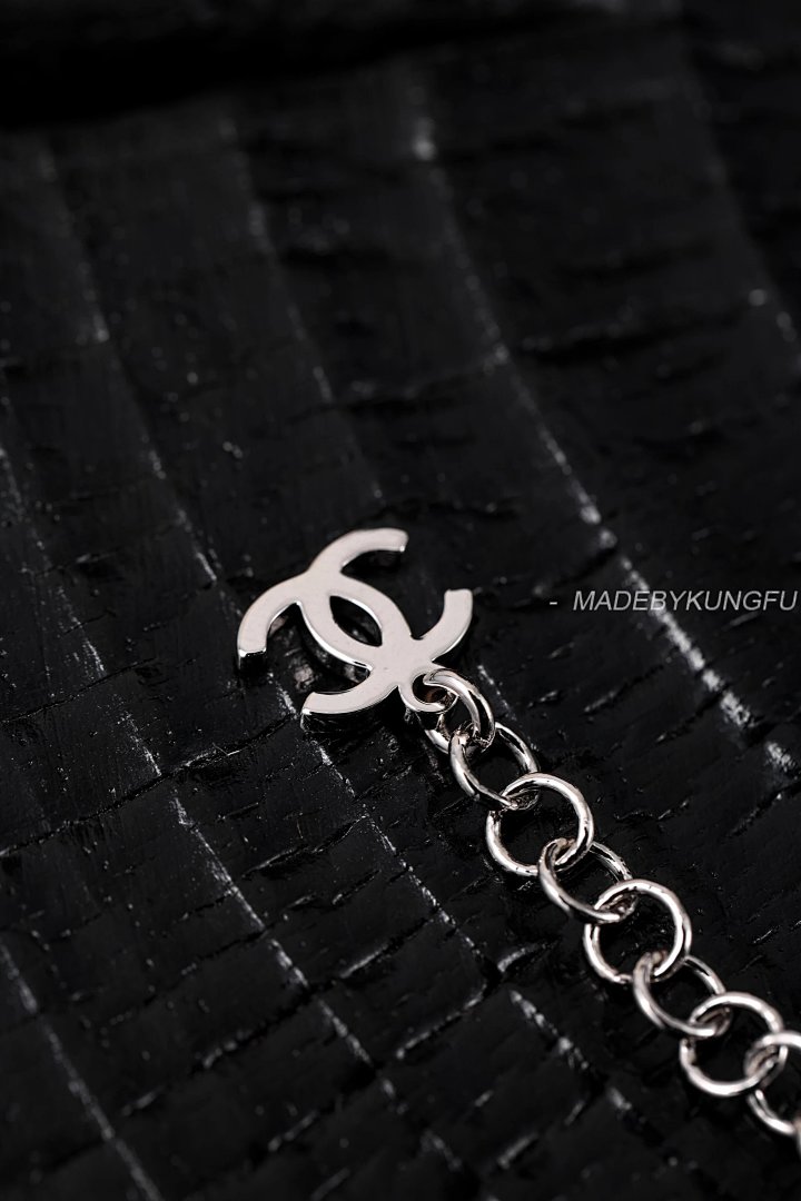 【A+ Item ID 8373 CHANE1- Xiaoxiang -2025Ss-25P Love Series Necklace (Metal Crystal Mat) - Image 10