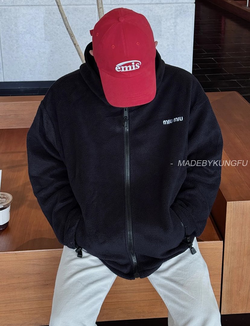 【A+ Item ID 8043 Miu FW25 Chinese Valentine's Day Cotton Logo Hooded Fleece Zipper - Image 27