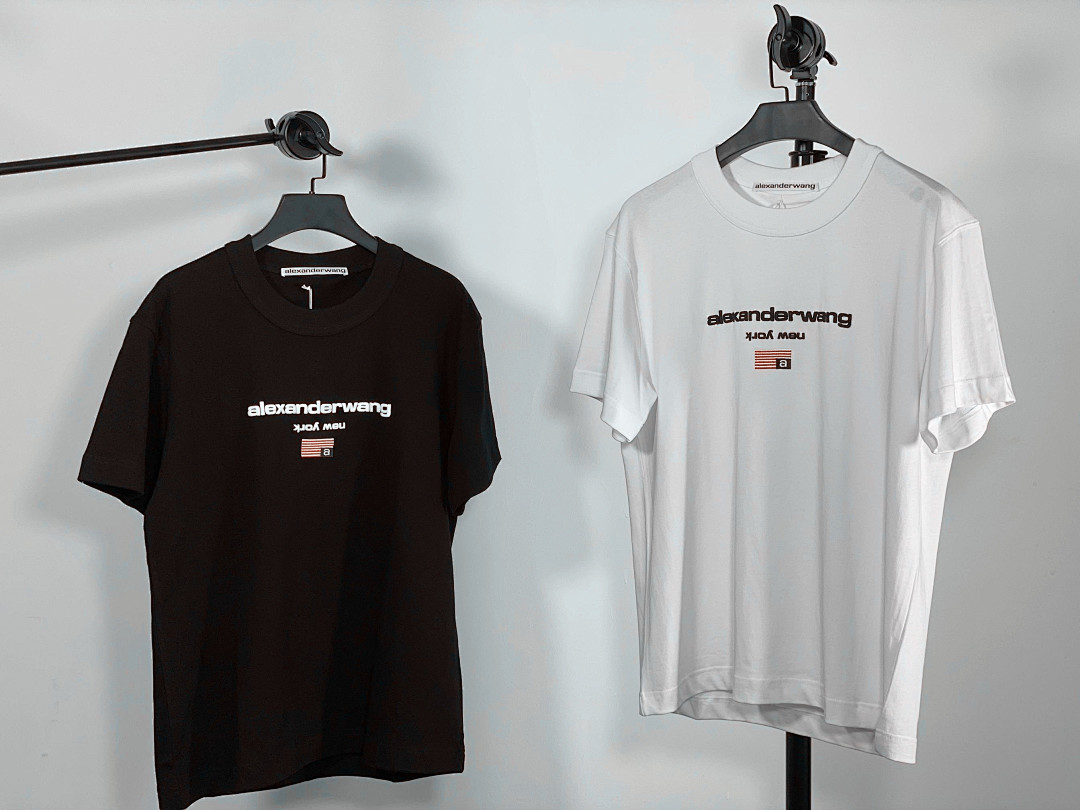 Alexandwan* Embroidery Tee, photo 1