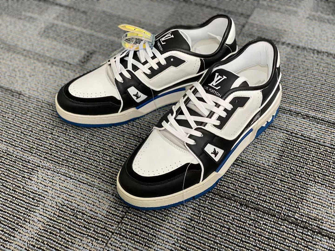 Other VV Black White 2021 Sneaker - Image 18