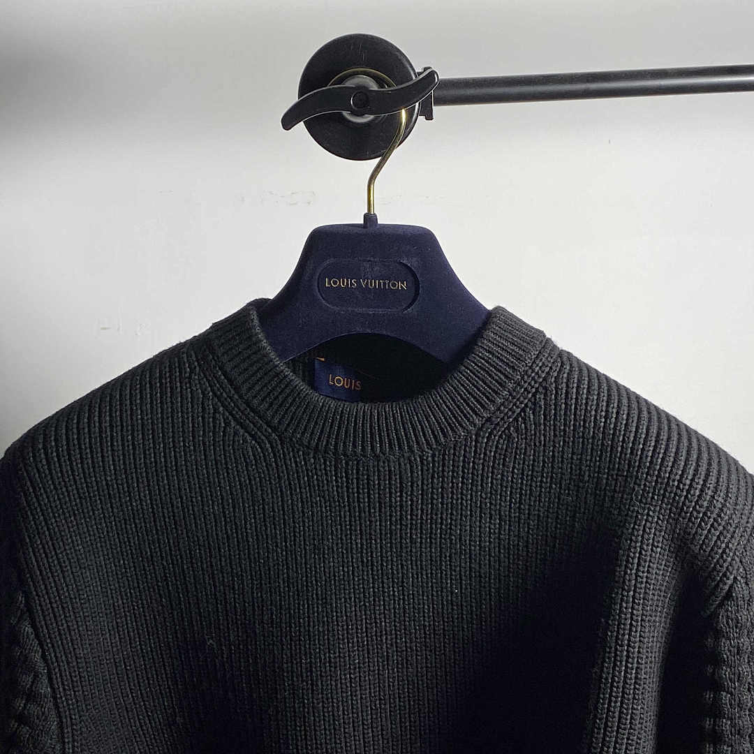 Other VV Black Nigo Logo Sweater - Image 13