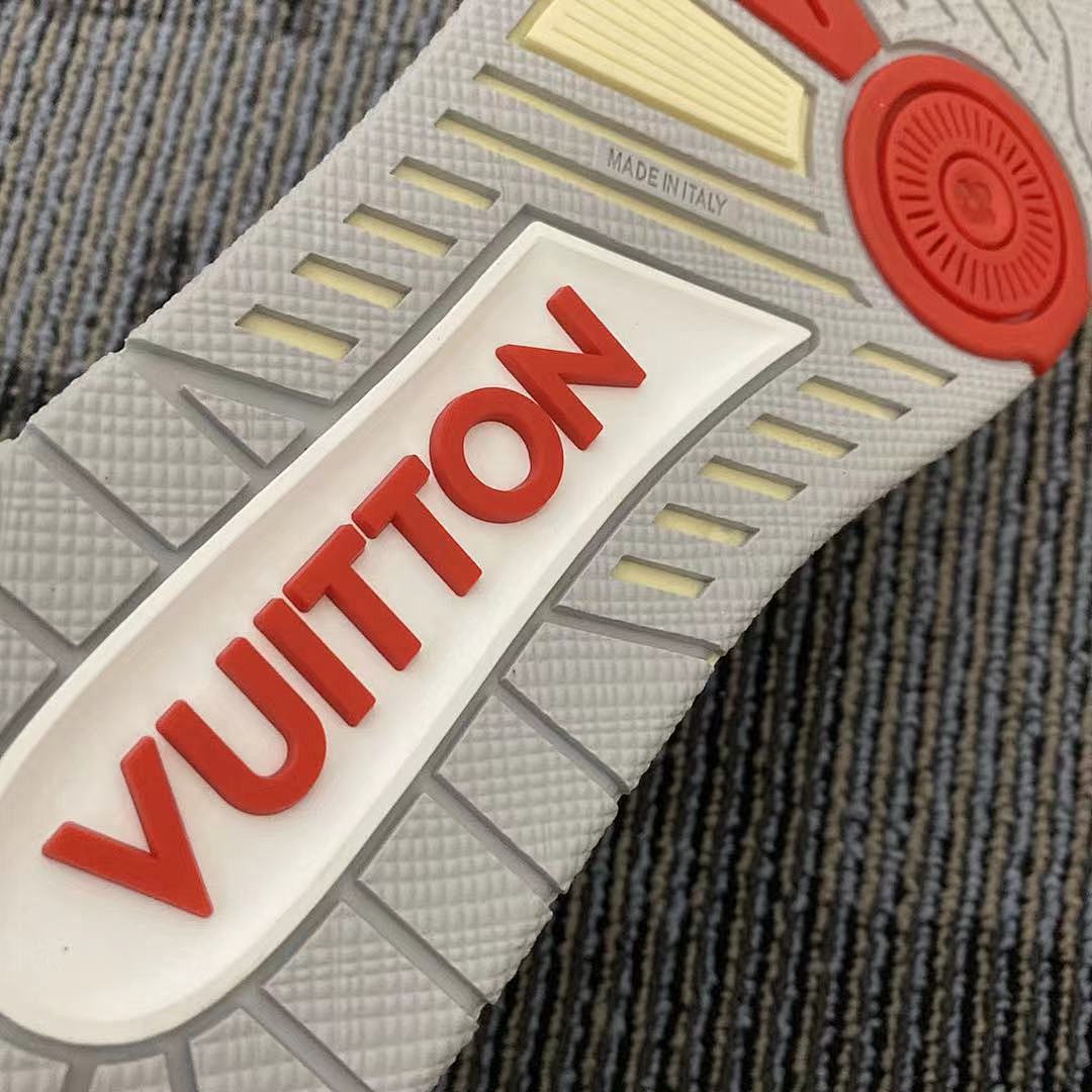 Other VV 2021 Red Trainer - Image 4