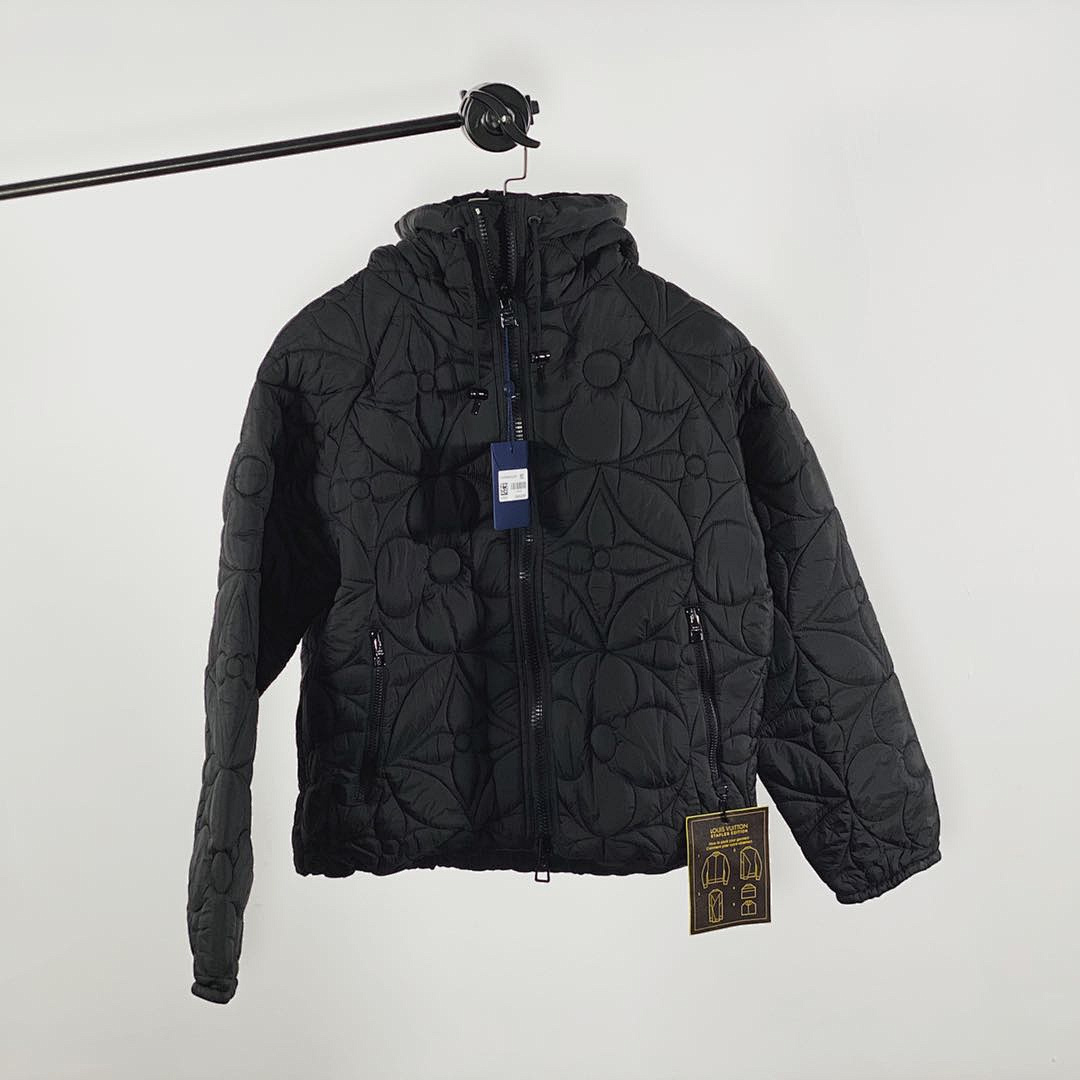 LOUIS REVERSIBLE MONOGRAM, photo 1