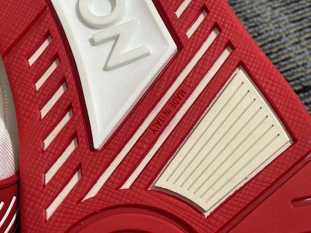 Other VV Red Trainer - Image 19