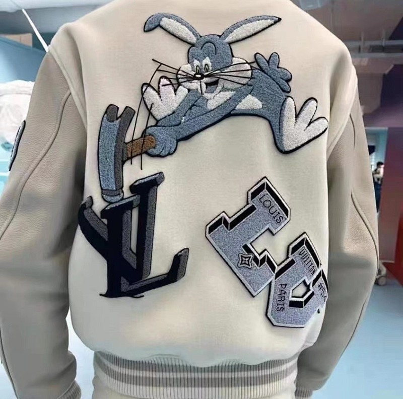 VV 2022 White Jacket, photo 1